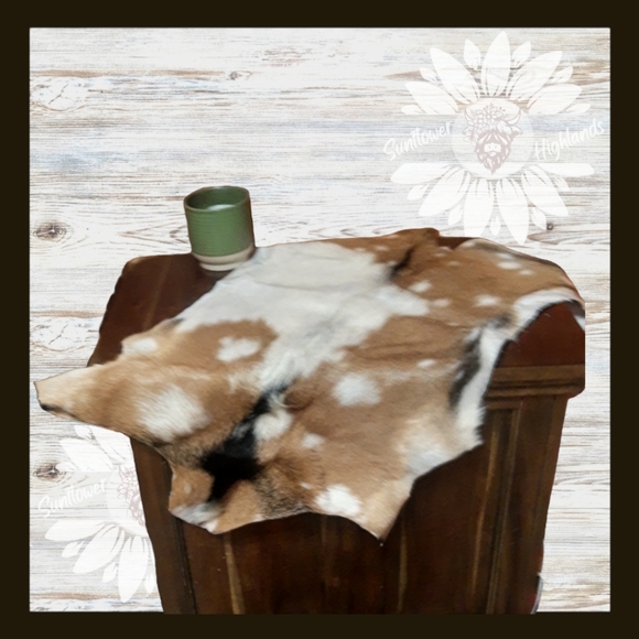 Tri Color Goat Hide Rug Home Accent - Picture 2 of 7